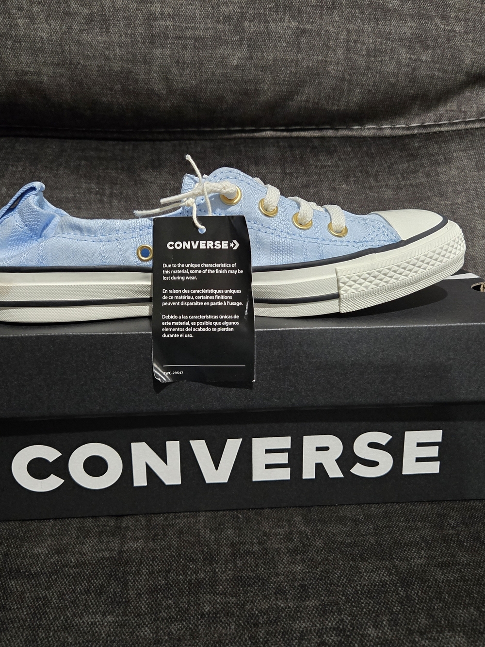 Converse Kids Low Top Sneakers in Light Blue and White - 8.5 NIB